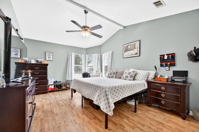 1057 Emerald Lane, Fort Walton Beach, FL 32547