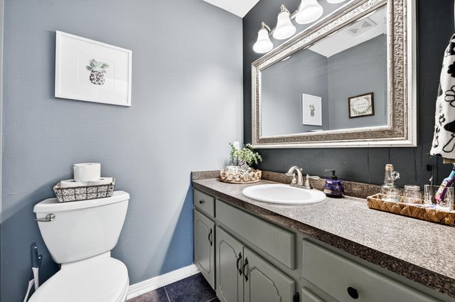 1057 Emerald Lane, Fort Walton Beach, FL 32547