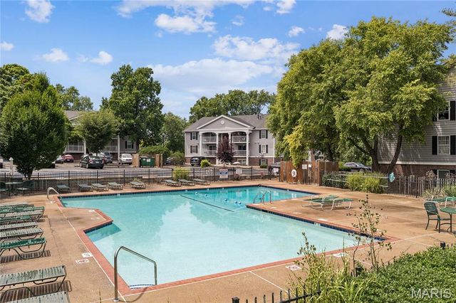 12818 Portulaca Drive E, Unincorporated, MO 63146