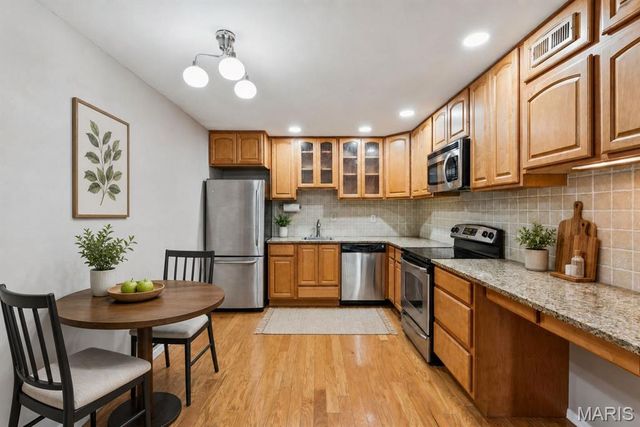 12818 Portulaca Drive E, Unincorporated, MO 63146