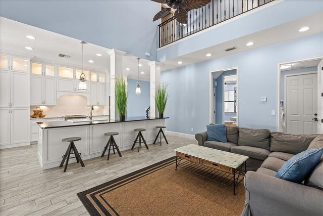 200 VINE STREET, Oviedo, FL 32765