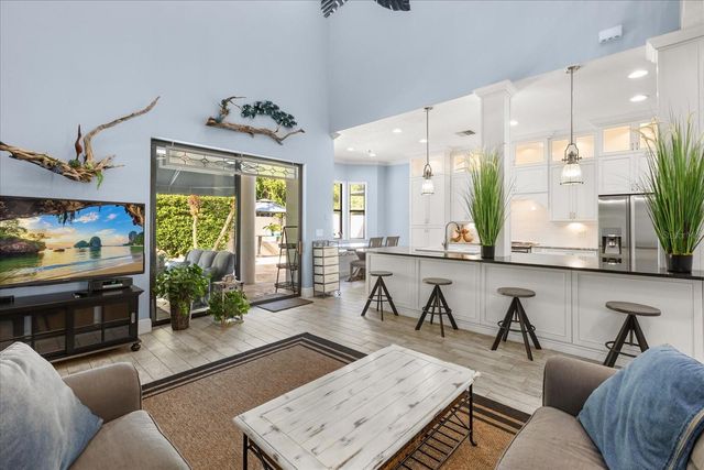 200 VINE STREET, Oviedo, FL 32765