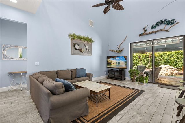 200 VINE STREET, Oviedo, FL 32765