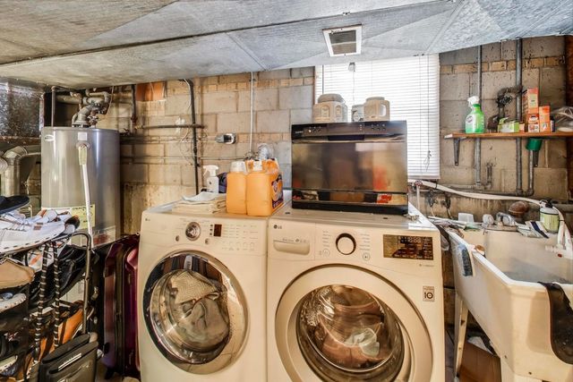 6359 W 63rd Place, Chicago, IL 60638