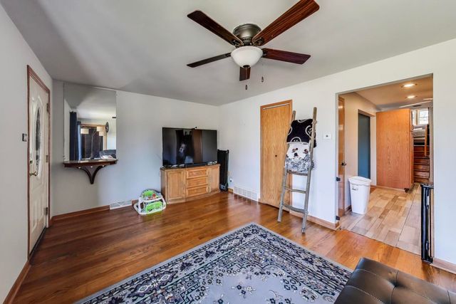 6359 W 63rd Place, Chicago, IL 60638