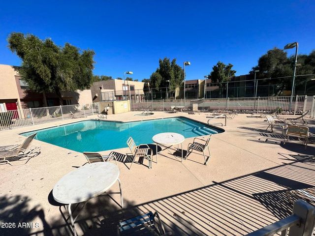 820 W 14TH Street, Tempe, AZ 85281