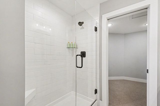 1253 Echoes Circle, South Bend, IN 46617