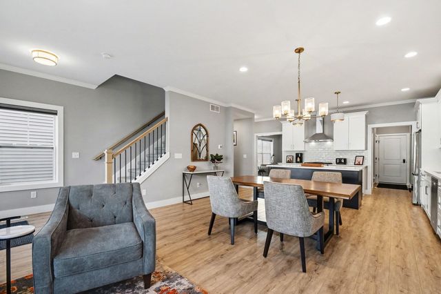 1253 Echoes Circle, South Bend, IN 46617