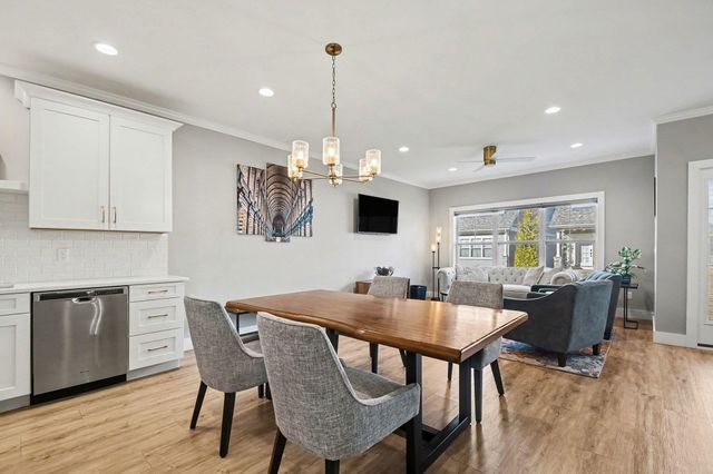 1253 Echoes Circle, South Bend, IN 46617