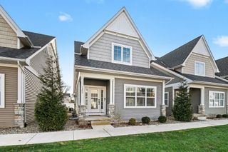 1253 Echoes Circle, South Bend, IN 46617