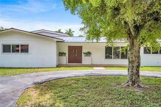 12525 SW 68th Court, Pinecrest, FL 33156