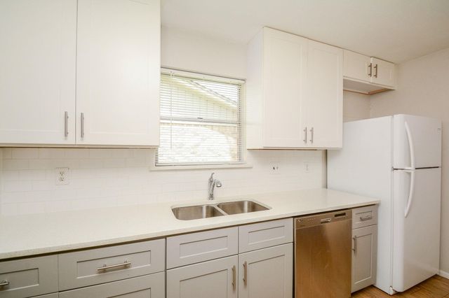 6002 Verdome Lane, Houston, TX 77092