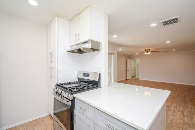6002 Verdome Lane, Houston, TX 77092