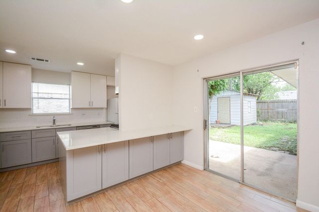 6002 Verdome Lane, Houston, TX 77092