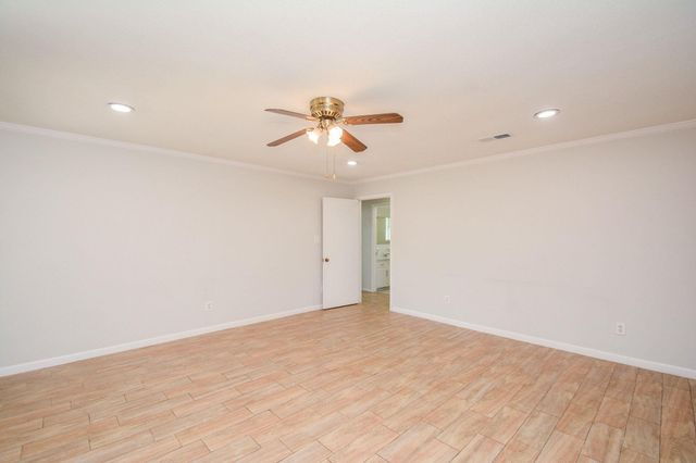 6002 Verdome Lane, Houston, TX 77092