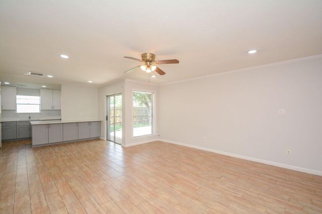 6002 Verdome Lane, Houston, TX 77092