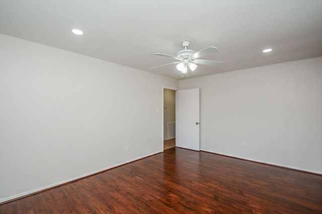 6002 Verdome Lane, Houston, TX 77092