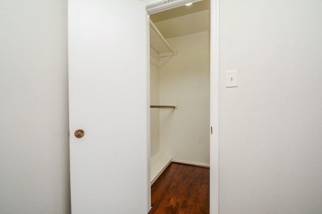 6002 Verdome Lane, Houston, TX 77092