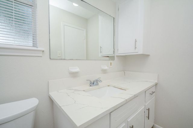 6002 Verdome Lane, Houston, TX 77092