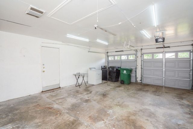 6002 Verdome Lane, Houston, TX 77092