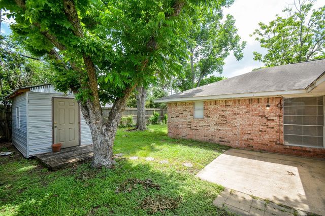 6002 Verdome Lane, Houston, TX 77092