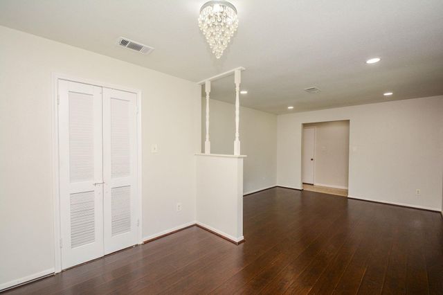 6002 Verdome Lane, Houston, TX 77092