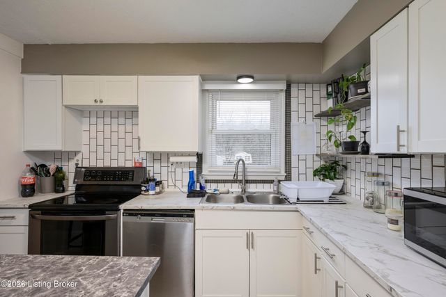 7331 Sideoats Dr, Crestwood, KY 40014