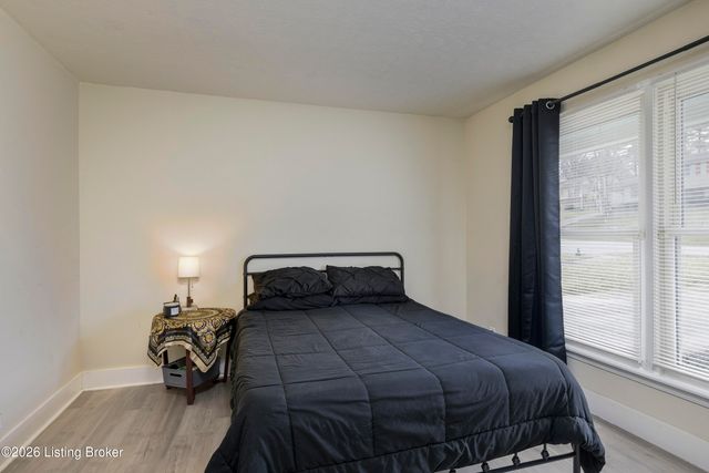 7331 Sideoats Dr, Crestwood, KY 40014