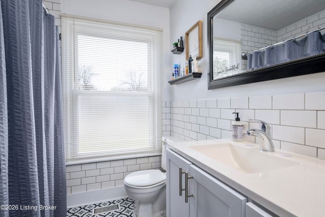 7331 Sideoats Dr, Crestwood, KY 40014