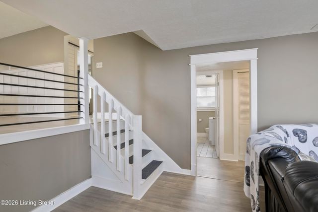 7331 Sideoats Dr, Crestwood, KY 40014