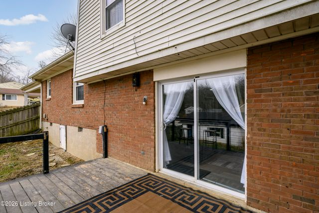 7331 Sideoats Dr, Crestwood, KY 40014