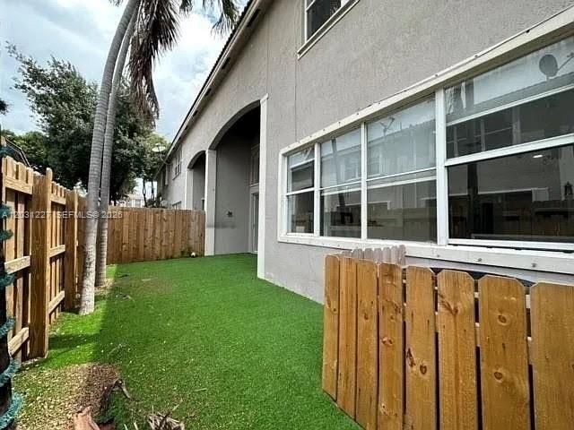 8042 NW 114th Pl, Doral, FL 33178