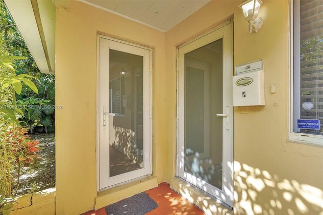 11919 NE 8th Ave, Biscayne Park, FL 33161