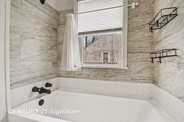 435 Jameson Street, Saginaw, MI 48602