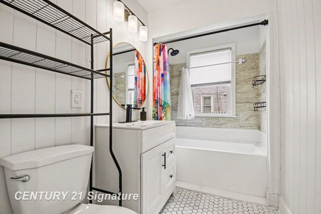 435 Jameson Street, Saginaw, MI 48602