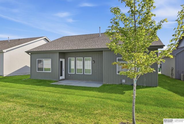 16906 Mary Street, Omaha, NE 68116
