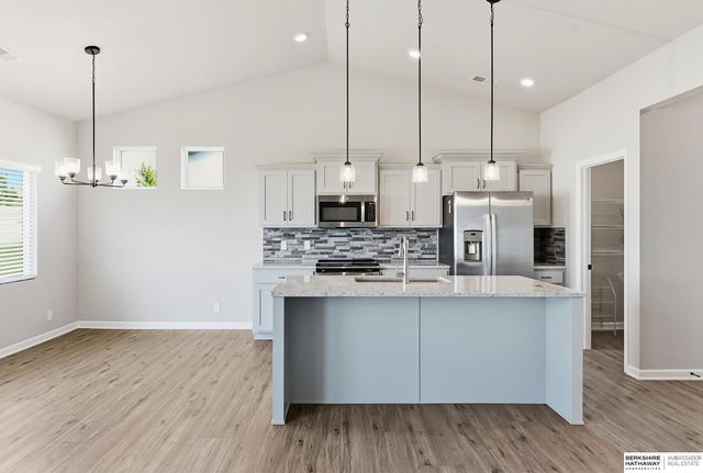 16906 Mary Street, Omaha, NE 68116