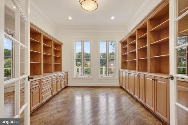 7112 GEORGETOWN PIKE, Mclean, VA 22101