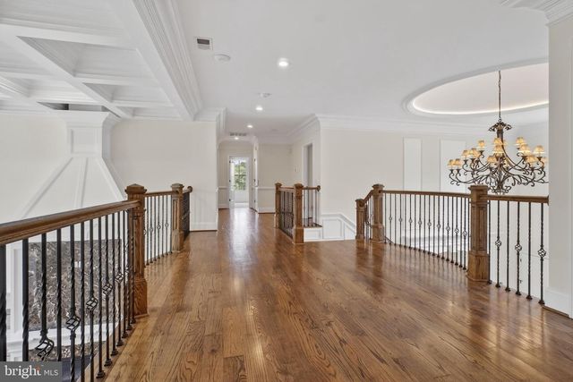 7112 GEORGETOWN PIKE, Mclean, VA 22101