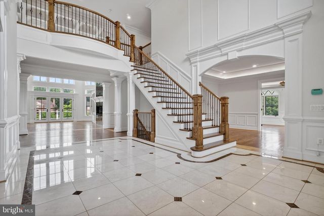 7112 GEORGETOWN PIKE, Mclean, VA 22101