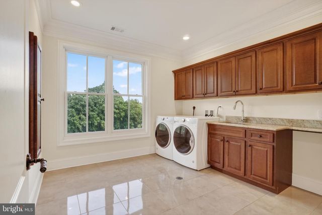 7112 GEORGETOWN PIKE, Mclean, VA 22101