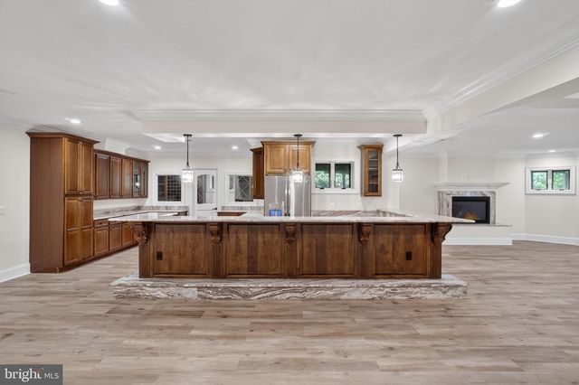 7112 GEORGETOWN PIKE, Mclean, VA 22101