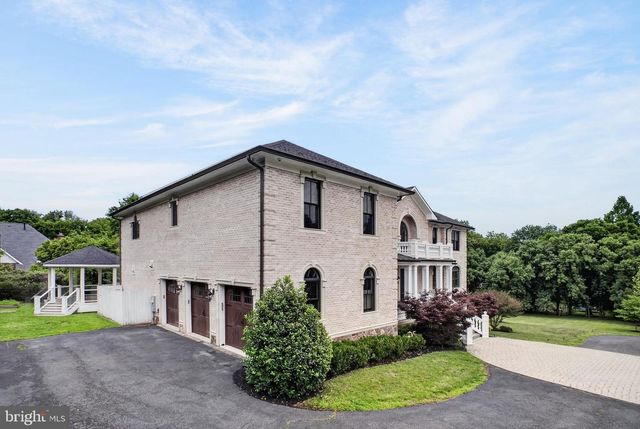 7112 GEORGETOWN PIKE, Mclean, VA 22101