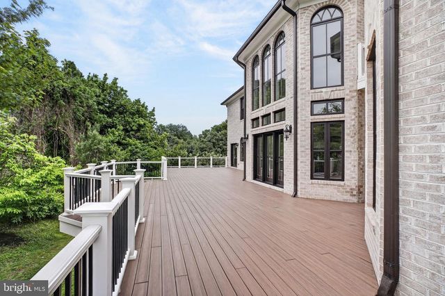 7112 GEORGETOWN PIKE, Mclean, VA 22101
