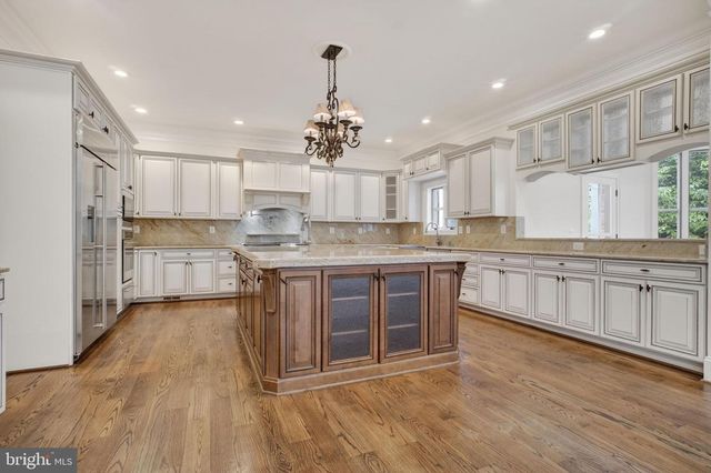 7112 GEORGETOWN PIKE, Mclean, VA 22101
