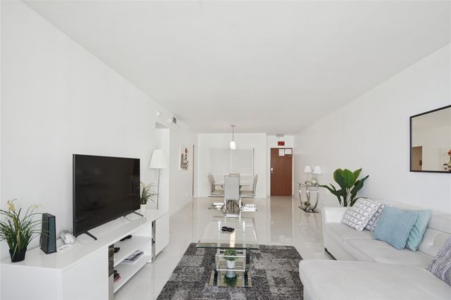 3901 S Ocean Drive 10D, Hollywood, FL 33019