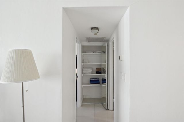 3901 S Ocean Drive 10D, Hollywood, FL 33019