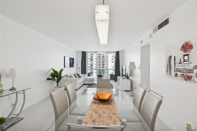 3901 S Ocean Drive 10D, Hollywood, FL 33019