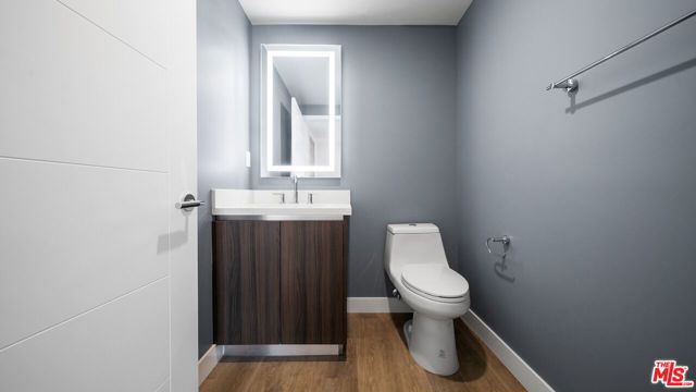 5153 Maplewood Avenue 107, Los Angeles, CA 90004