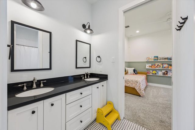 1607 Althea Drive, Houston, TX 77018